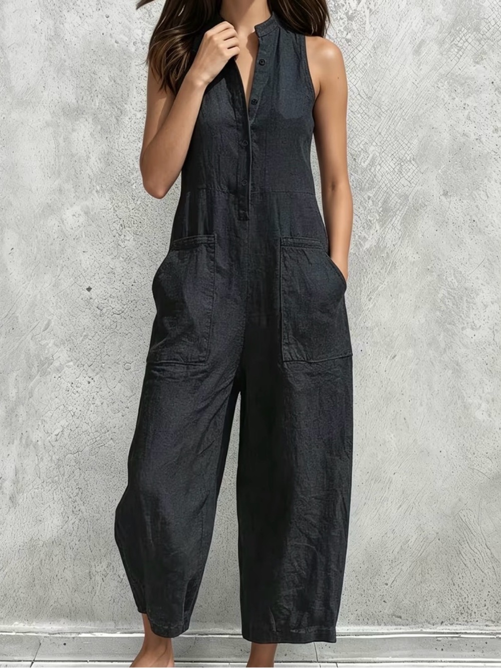 Casual Sleeveless Black Jumpsuit with Pockets - Picture 2 of 6